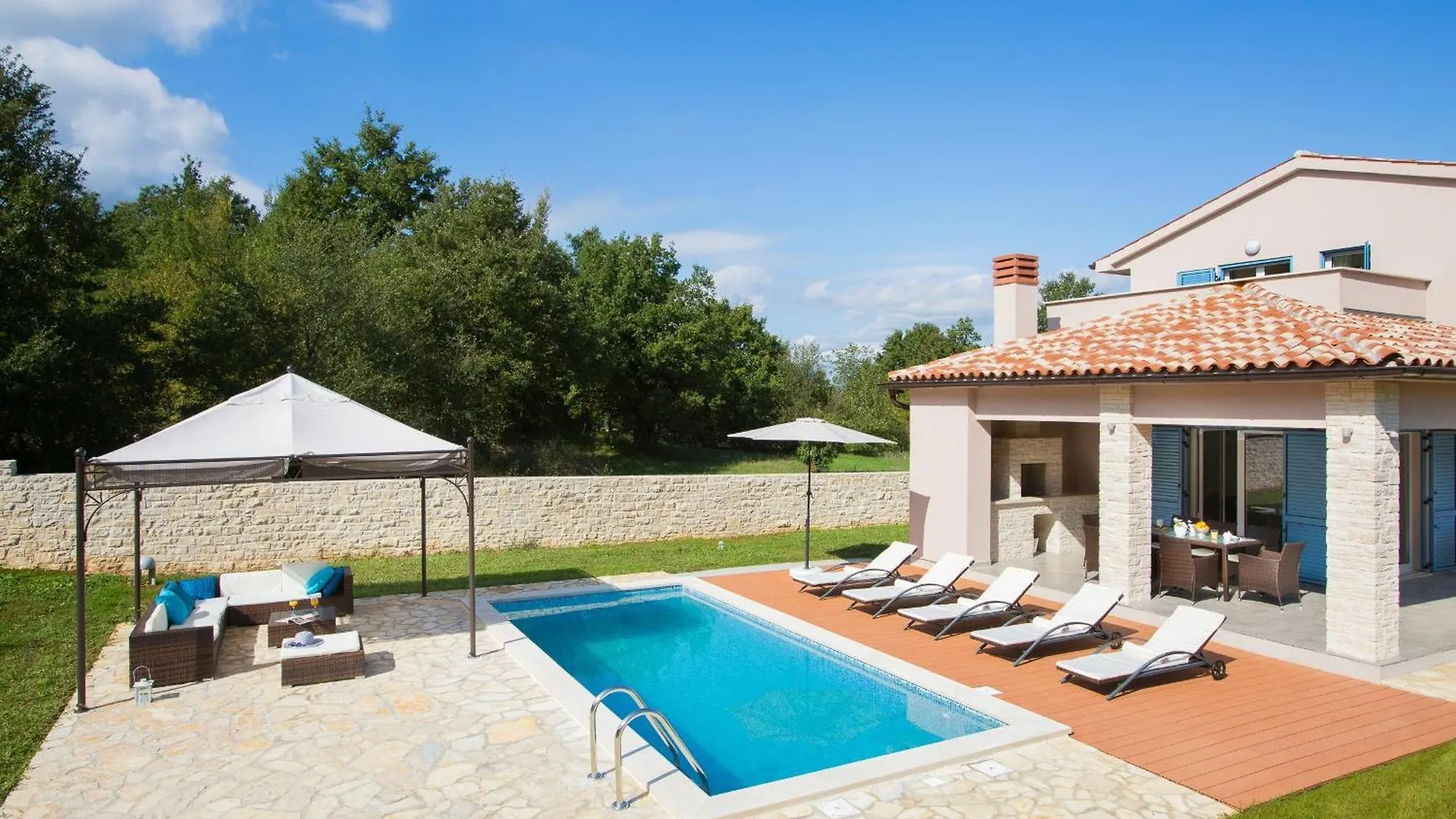 Villa Adonis Kršan 0*,  Croazia
